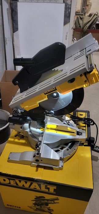 Комбинированая торцовочная пила Dewalt  27113qsw