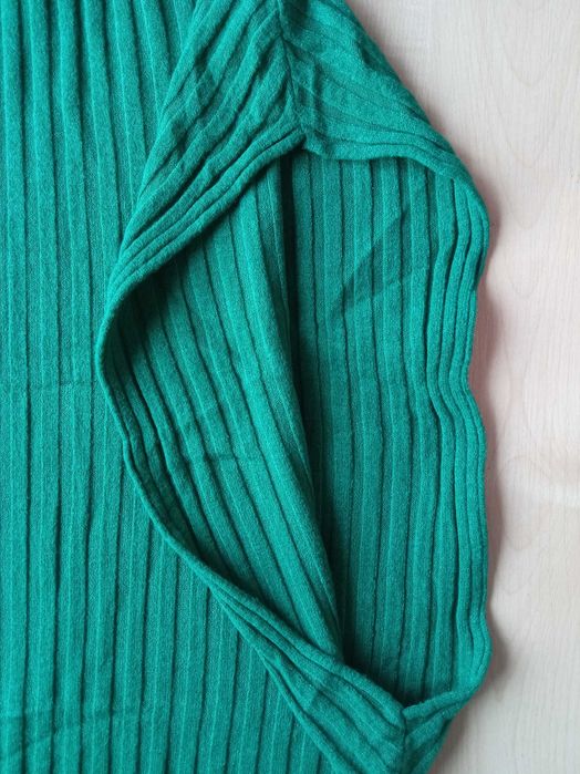 Zielona bluzka krój motyl Sweterek 38 M