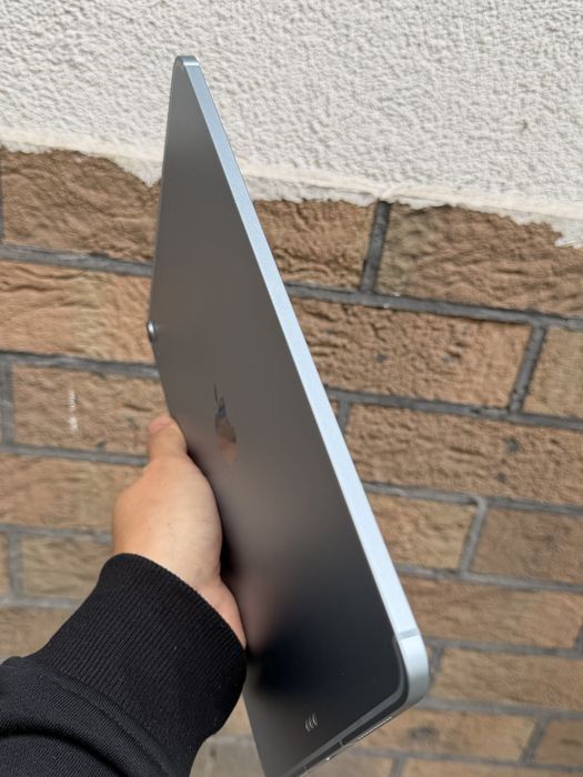 Open Box iPad Air 11 M3 128GB Blue Wi-Fi + LTE mdm