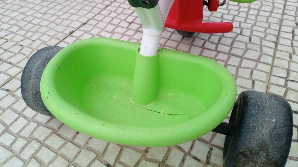 Triciclo Smoby usado