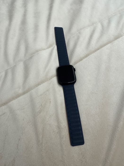 Apple Watch Series 8 45 mm GPS – Excelente Estado