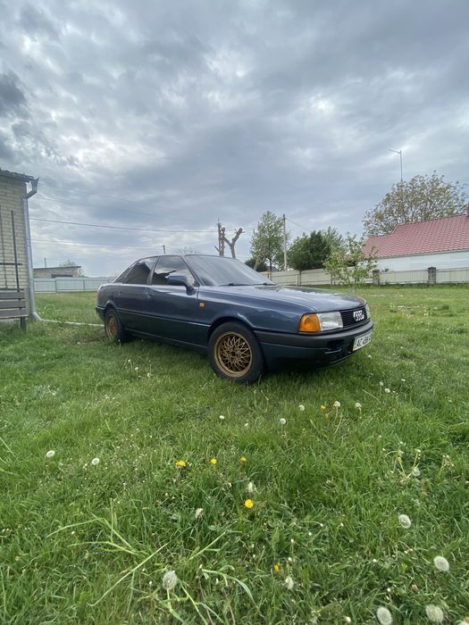 Audi 80b3 в хорошій комплектації