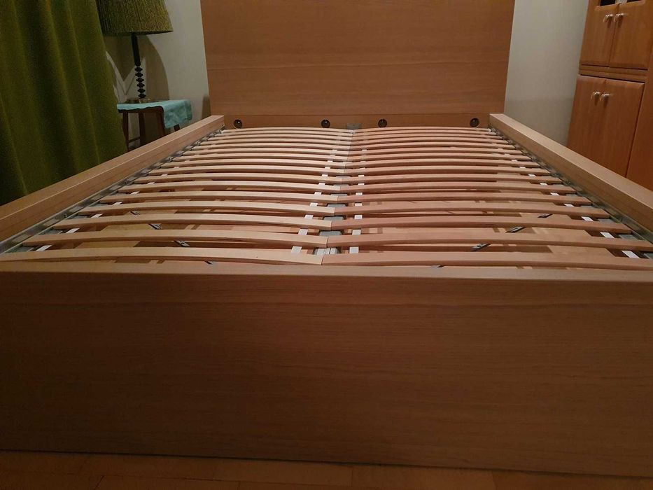 Rama łóżka Malm (Ikea) w okleinie dębowej 140 x 200