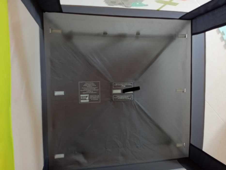 Parque infantil, cama de viagem quadrado