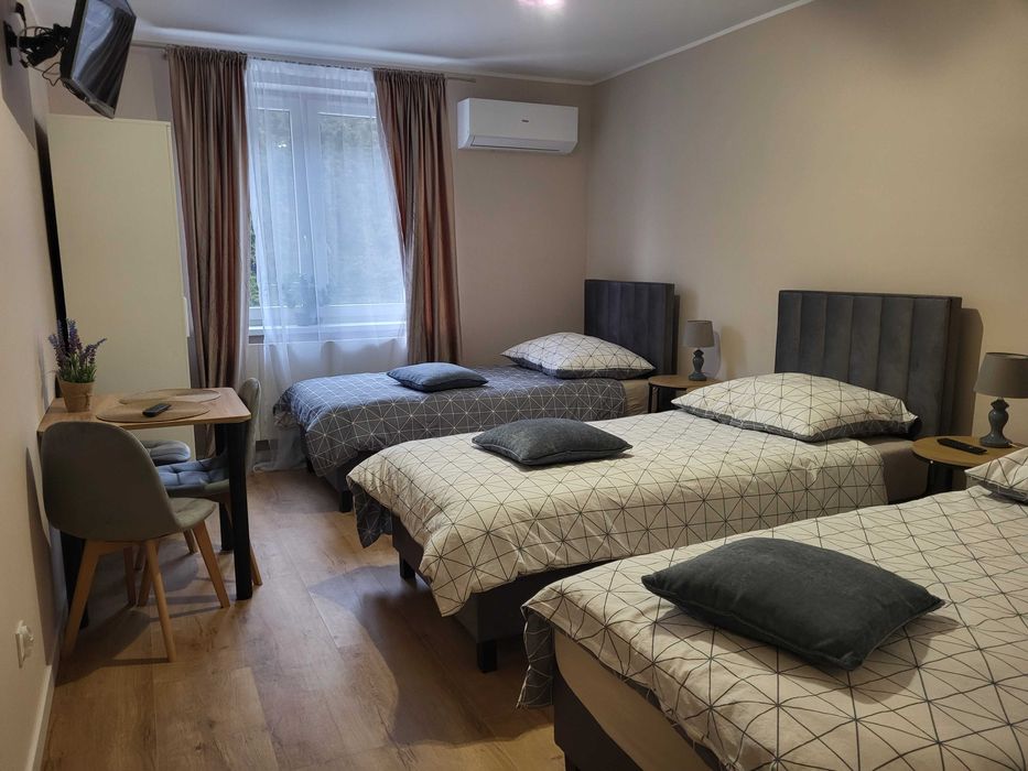 Pokoje z prywatnymi Łazienkami Parking