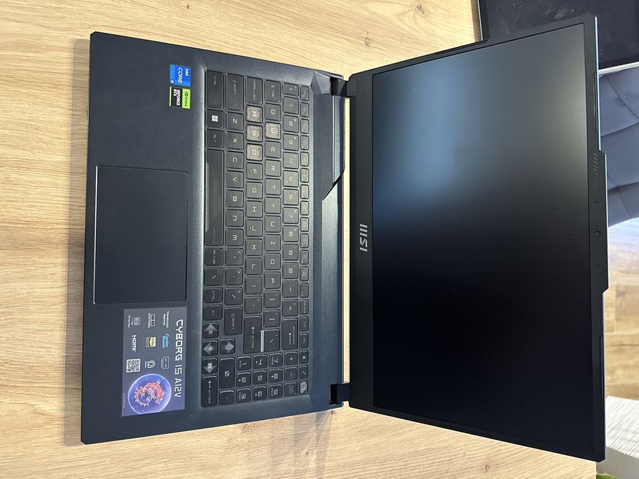 Laptop gamingowy Msi Cyborg 15/RTX 4050/144Hz/16GB/i5-12450H/Windows