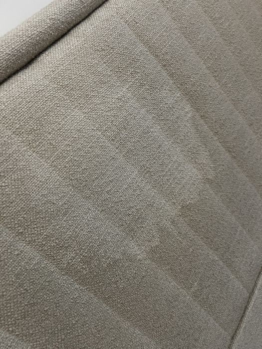 Beżowe łóżko Boucle Scandic Sofa