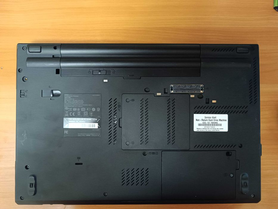 Lenovo T520 i5-2520/4 Gb/HDD 500gb/HD Graphics 3000 + NVS 4200m/15.6"