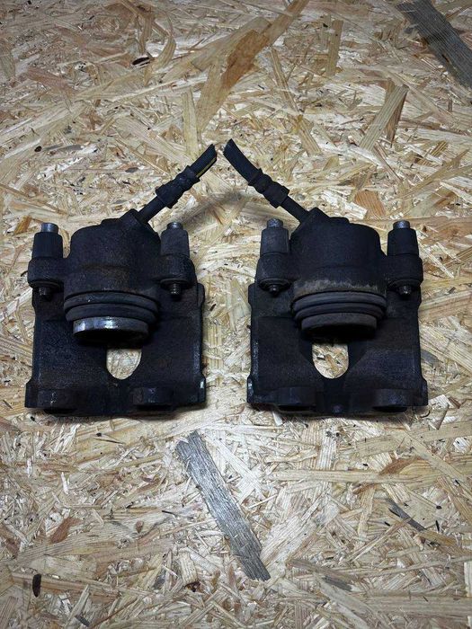 Zaciski hamulcowe BMW E46 przód