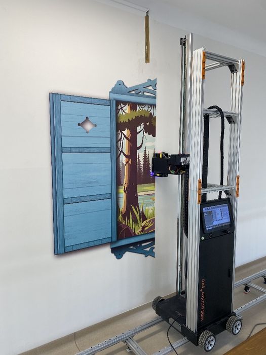 Nowa drukarka ścienna UV - profesionalny zestaw 2025