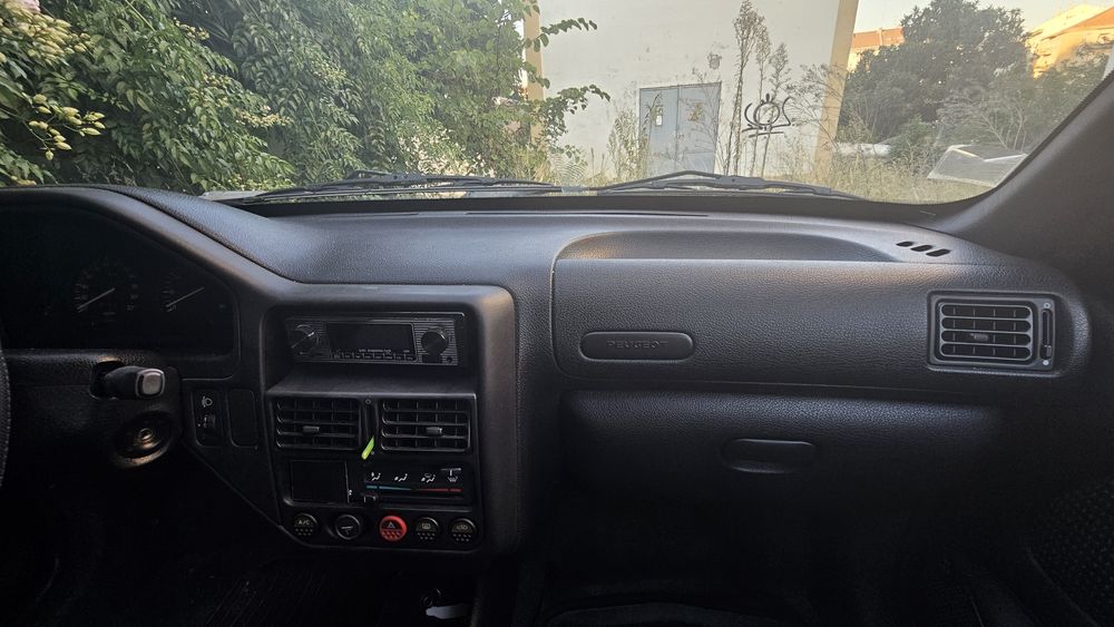 Peugeot 106 Verde