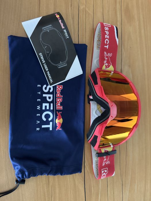 Oculos Strive da Red Bull Spect Eyewear