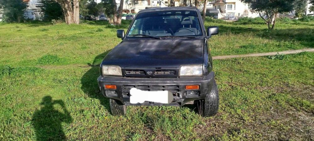 Nissan Terrano ll 2.7 td pra vender às peça