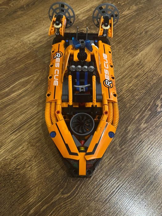 Lego TECHNIC 42120 - poduszkowiec