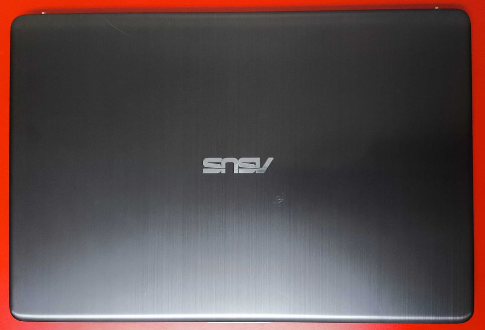 Asus Vivobook S15 S530FN 15,6"