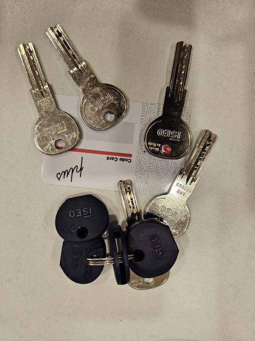 Porta Blindada DIERRE branca.