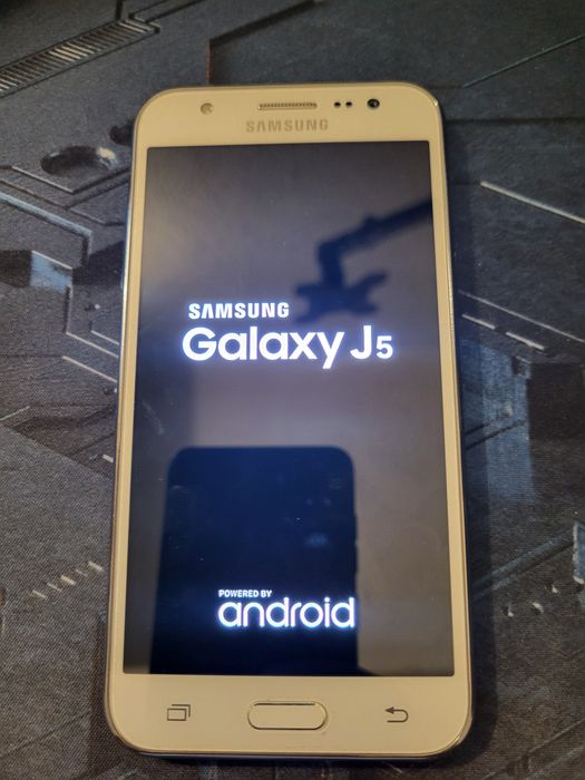 Telemovel Samsung J5