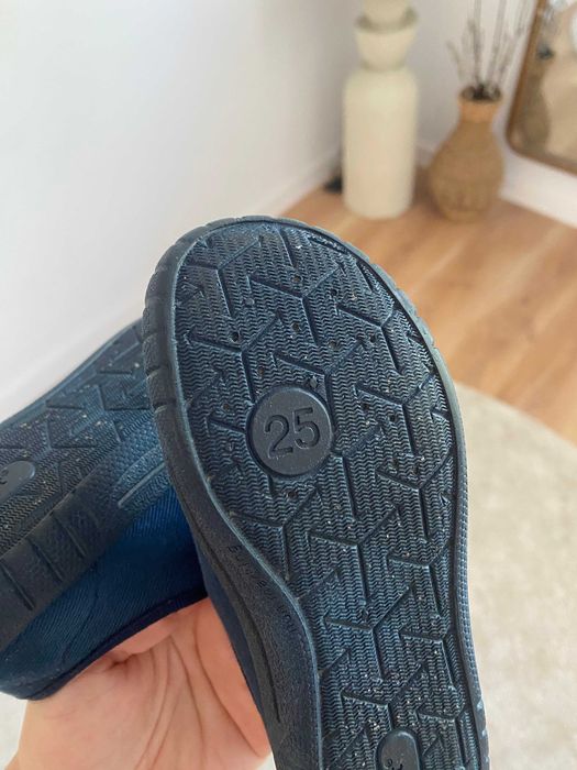 Kapcie granatowe Superfit 25 jak nowe