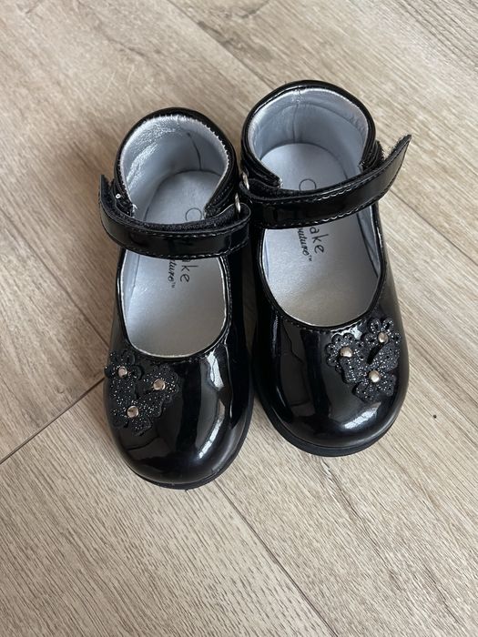 Туфлі для дівчинки розмір 22