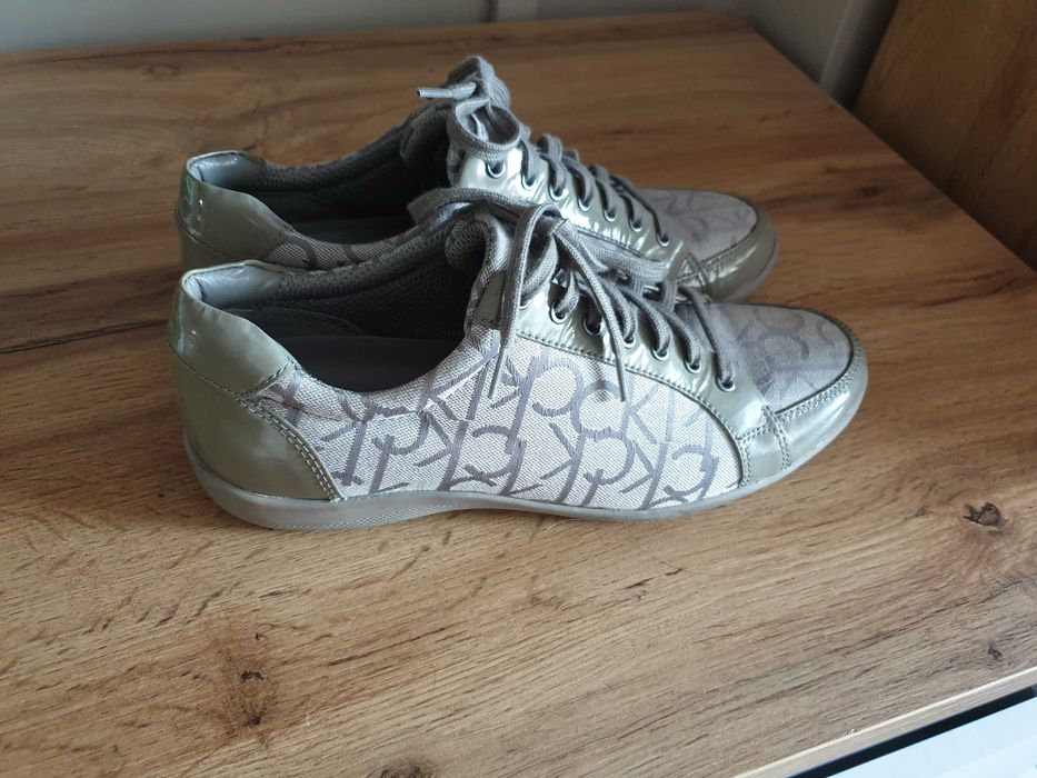 Buty damskie sznurowane Calvin Klein 38, beżowe