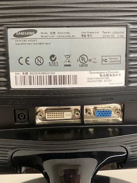 Monitor Samsung S24A300BL - excelente para gaming