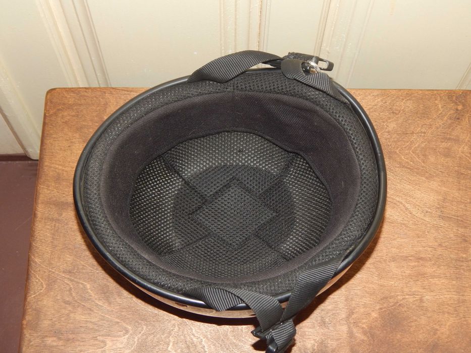 Мото шлем для мотоцикла вьетнамский черный классический шолом желудь