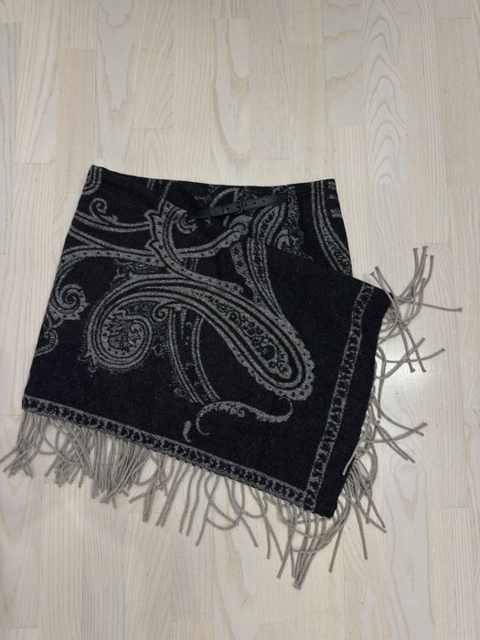 Нова спідниця Etro