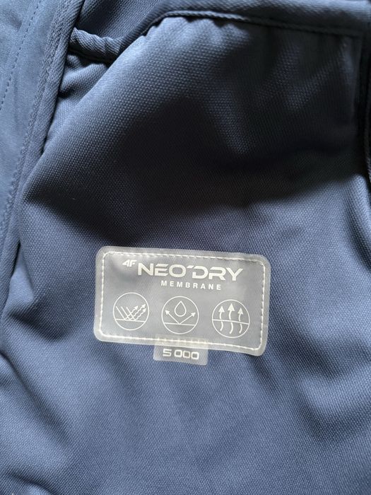 Kurtka softshell 4F