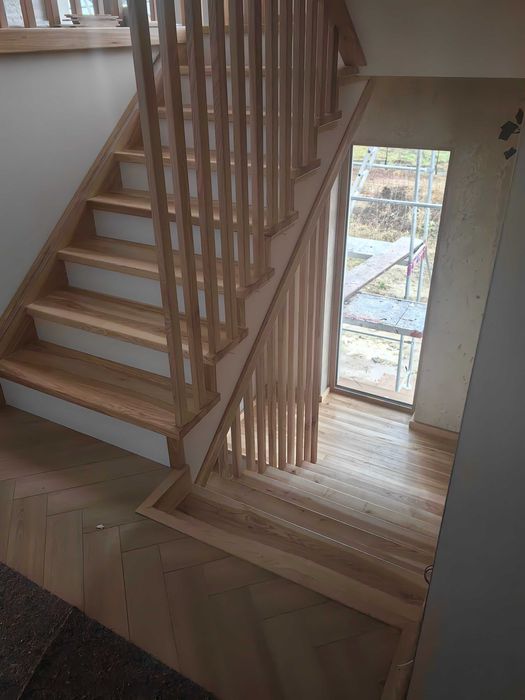 schody drewniane na beton