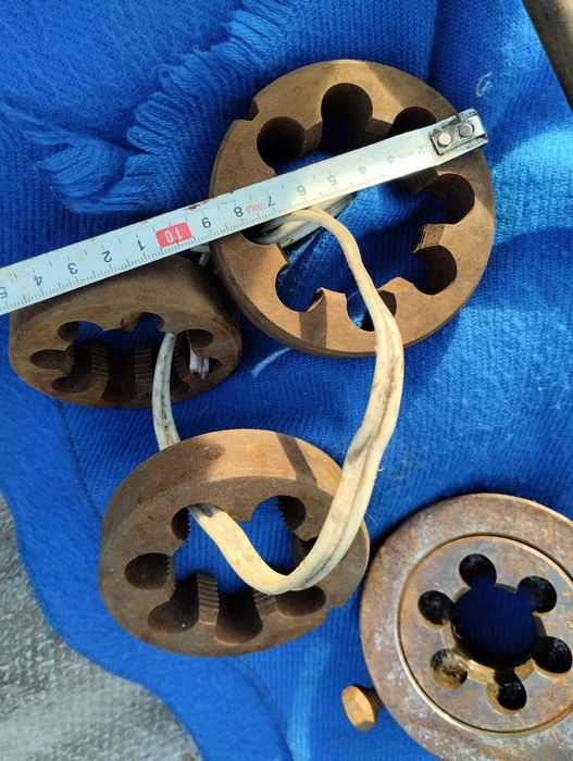 Плашки, разные, вороток для плашек