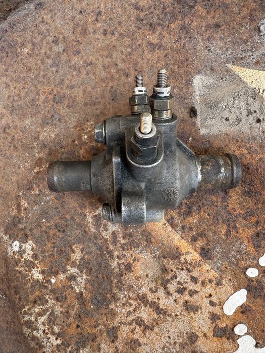 Блок підігріву охолоджуючої рідини тосолу води Renault Рено 0339211 0339311