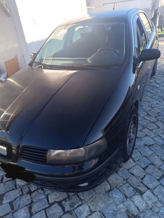 Carro Seat Leon Preto