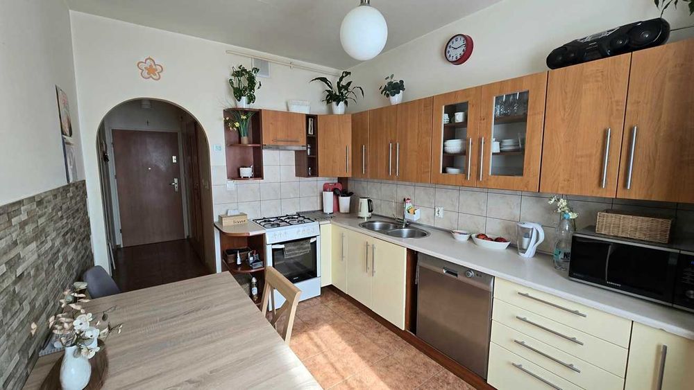 Zgrabne mieszkanie z balkonem i piwnicą, 1 piętro, Kawiary, budynek z 2010r