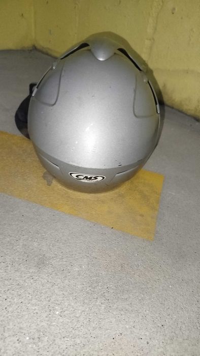 Capacete com saco + luvas usados