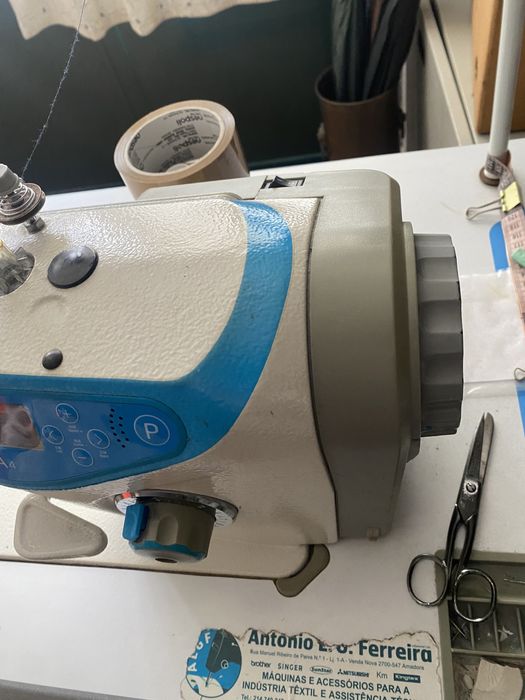 Maquina de costura