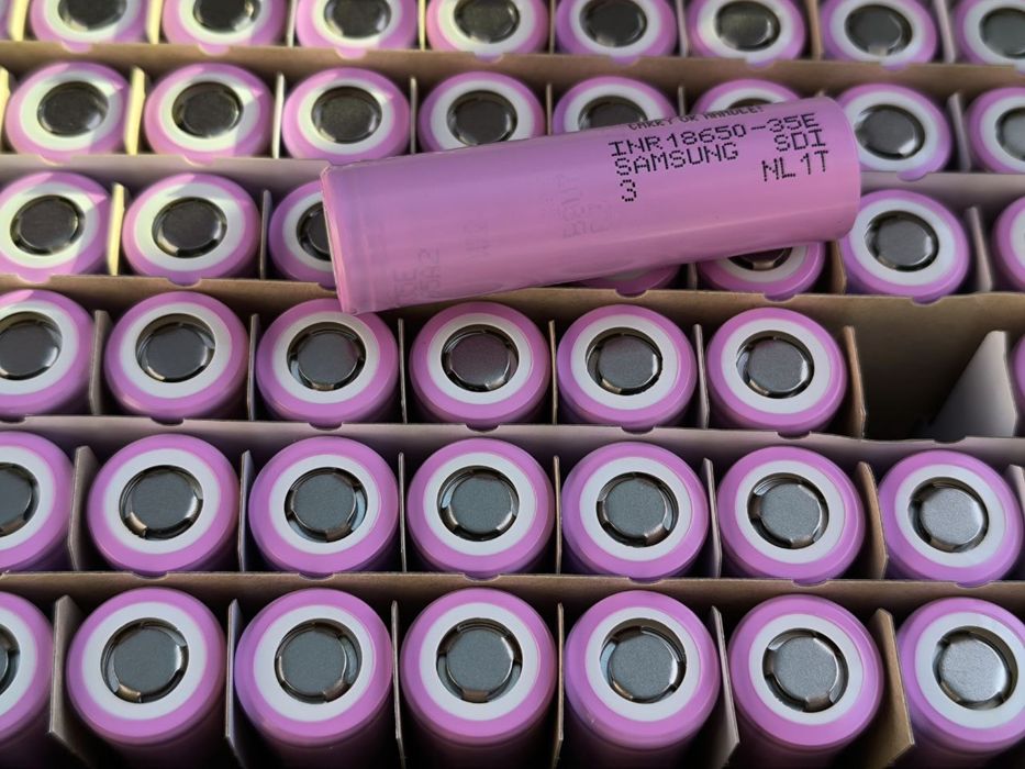 Samsung INR18650-35E, 3500 мА·год, нові, Без слідів зварювання