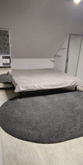 Продам матрац з каркасом
