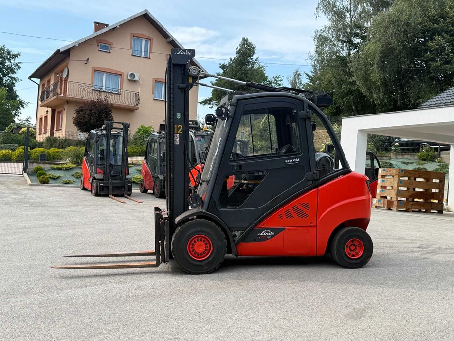Wózek widłowy Linde H30T-02 EVO 3.0T / LPG / 2017  / Klima / Przesuw boczny / FV VAT