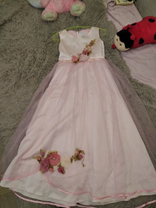 Вечірні сукні для дівчаток