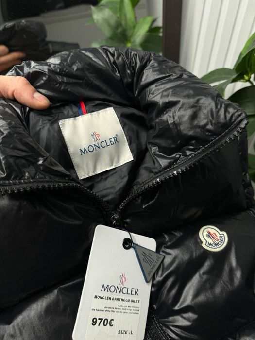 РЕФАУНД!!! Жилет Moncler