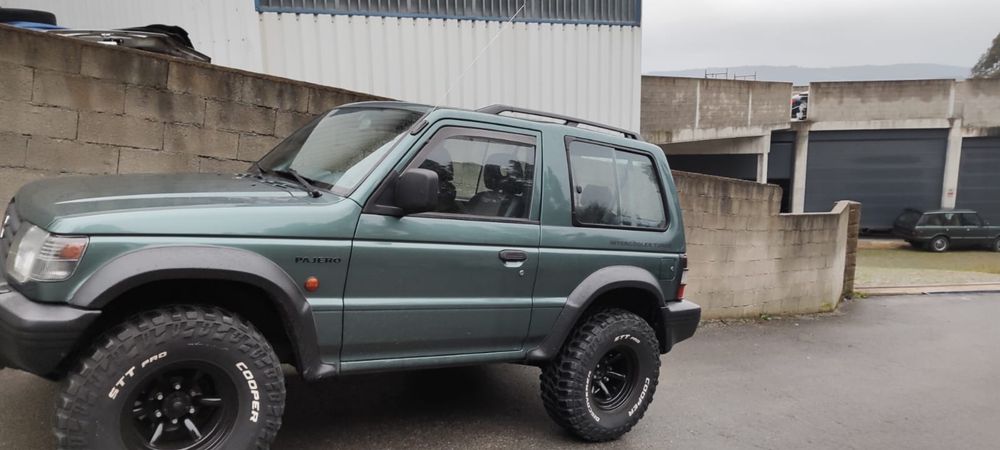 Mitsubishi Pajero 2.5 TD GLX Reservado