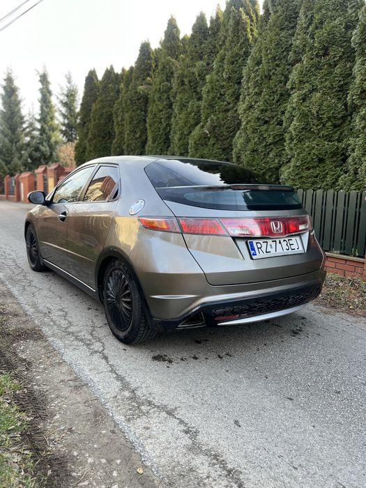 Honda civic VIII UFO 1.8 LPG