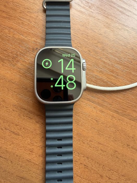 Apple Watch Ultra 49mm - рідна батарея 96%