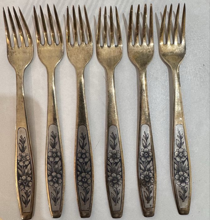 Вилки десертные серебро позолота северная чернь