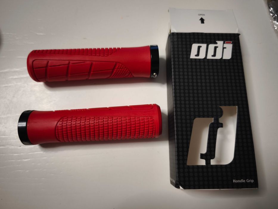 Gripy,uchwyty,rączki ODI RED,L+P,130/22,1xALU guma,rower,hulajnoga