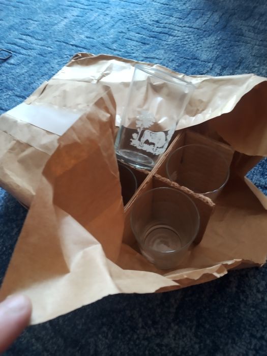 Szklanki do herbaty z PRL-u