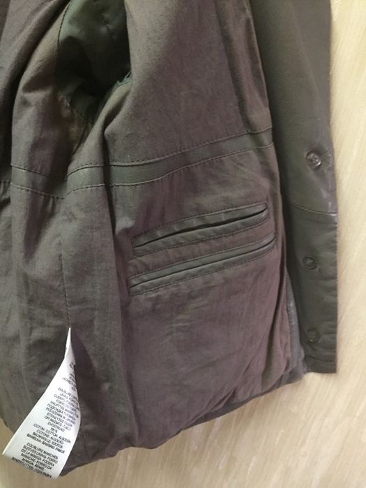 Кожаная серая куртка NAF NAF (36р)