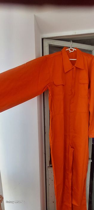 Комбинезон рабочий . Оранжевй .