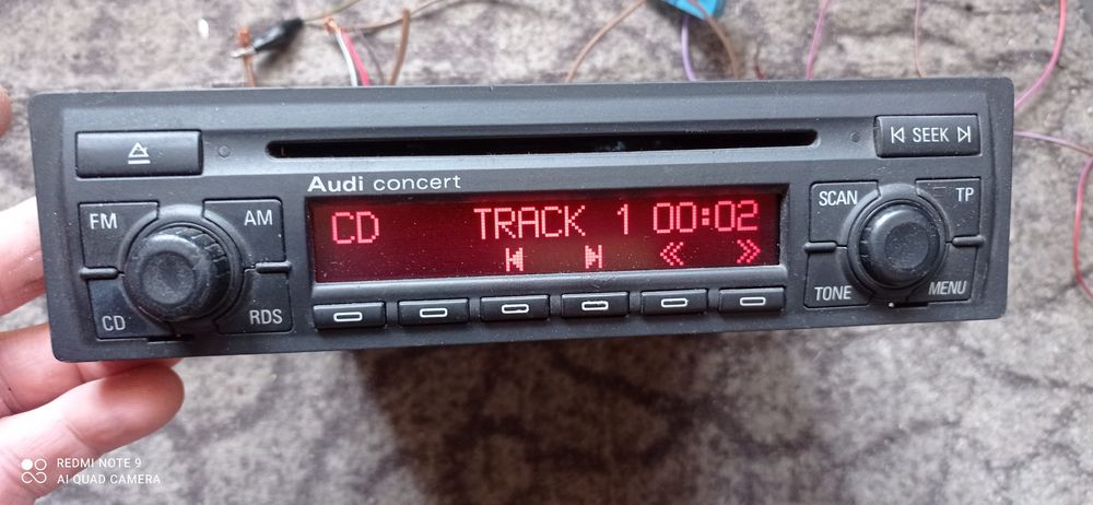 Radio audi concert CD idealne z kodem 8e0