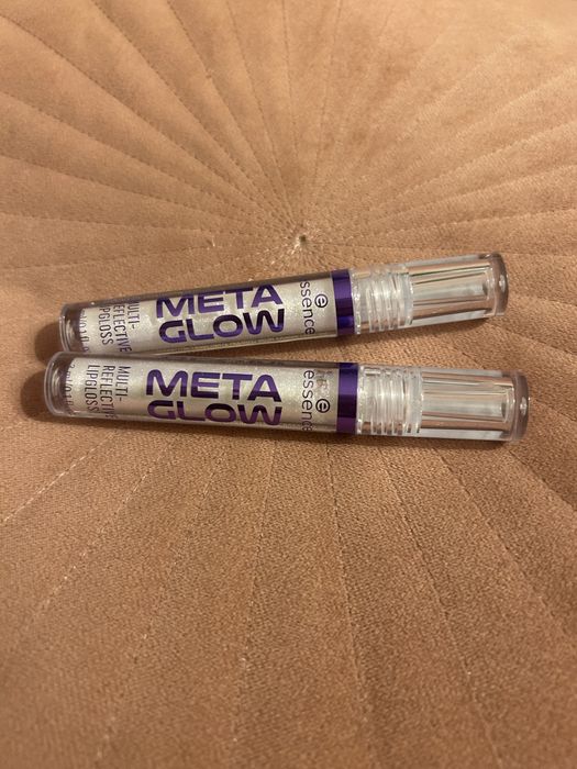 Błyszczyk Meta Glow od Essence nowy!
